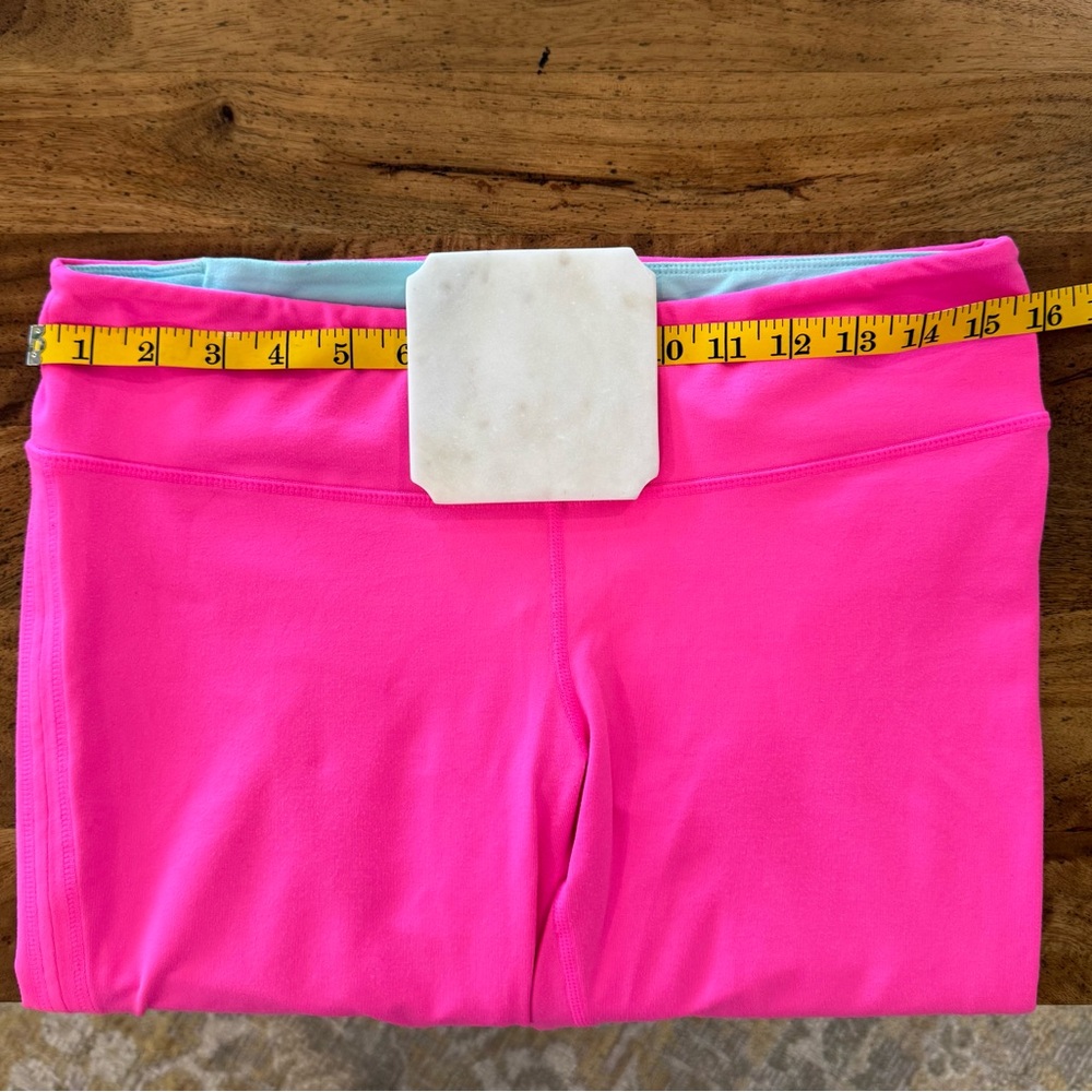 Lilly Pulitzer Luxletic vibrant neon pink crop leggings. Size L - Picture 7 of 9
